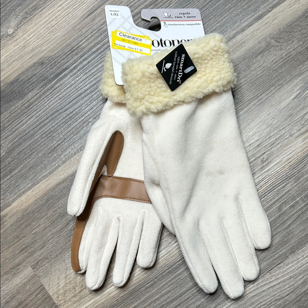 NWT Isotoner Gloves